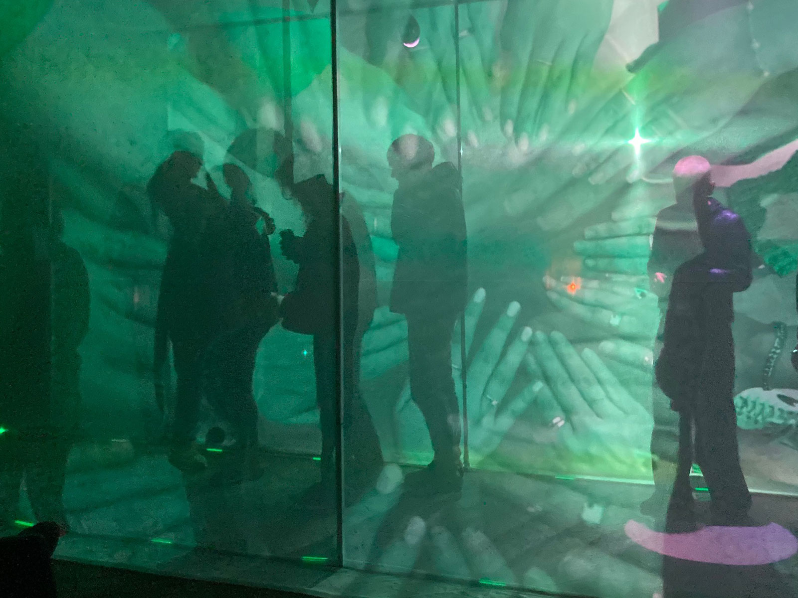 KORONA Lichtplanung | Time Tunnel Live-Licht- und Klangperformance